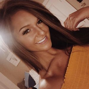 Meet your Posher, Kayli